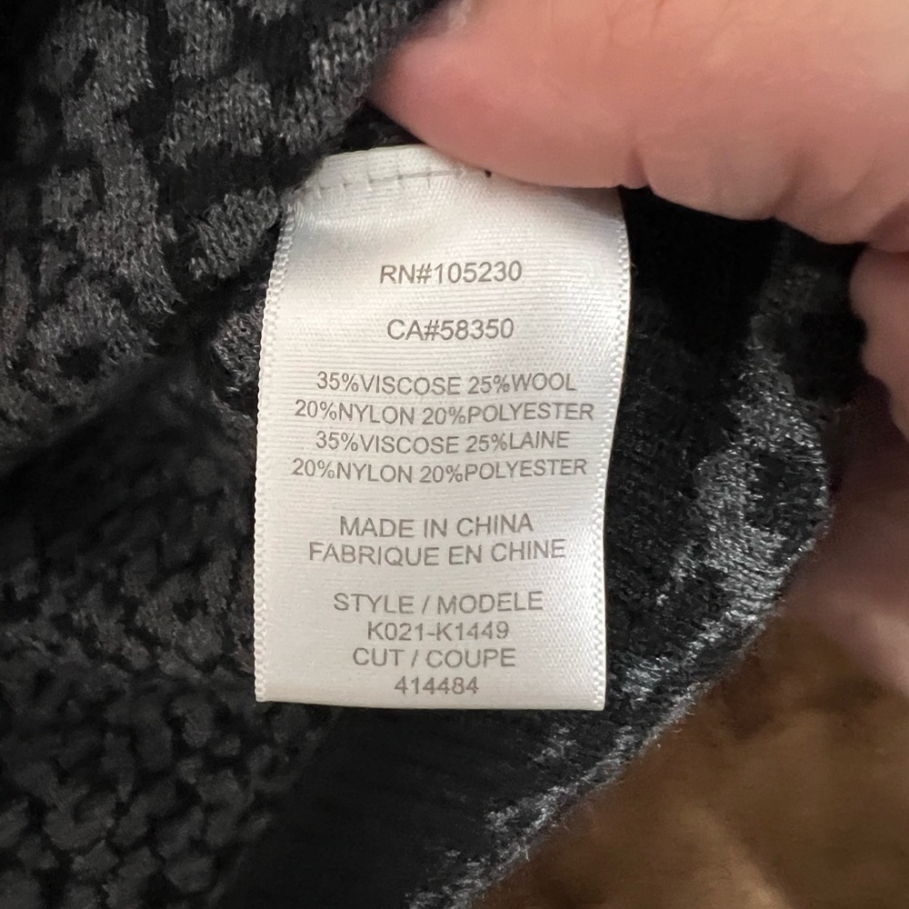 Woman’s size small Joie sweatshirt. - Picture 7 of 7
